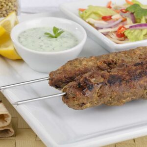 SEEKH KEBAB+ ENSALADA + PATATAS+ COLA